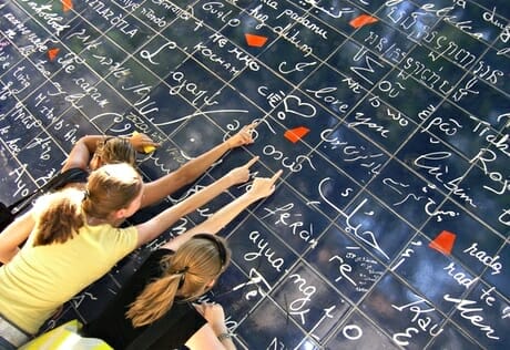 Love wall Place des Abbesses Paris